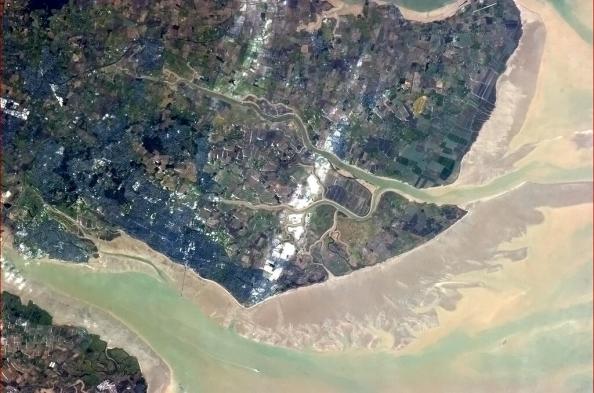 iss_thames_topsoil_flow